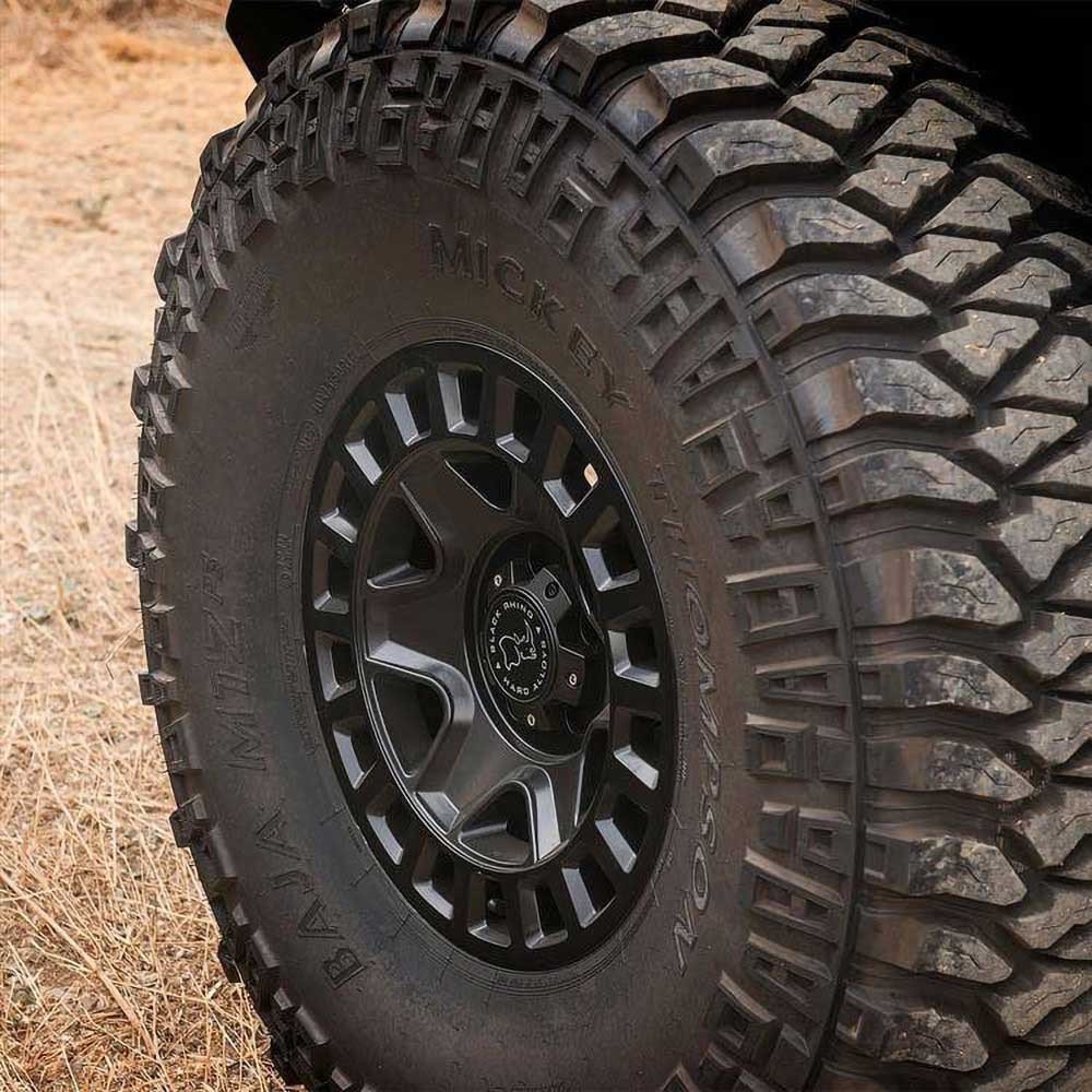 Cerchio in lega Matte Black York Black Rhino - Autoricambi4x4