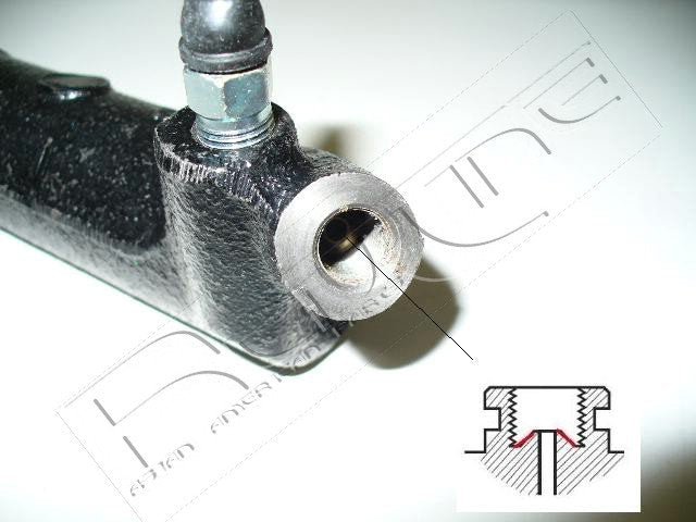 CILINDRETTO FRIZIONE TOYOTA LAND CRUISER (_J6_) 4.0/ LAND CRUISER (BJ70) 3.4 D - Autoricambi4x4