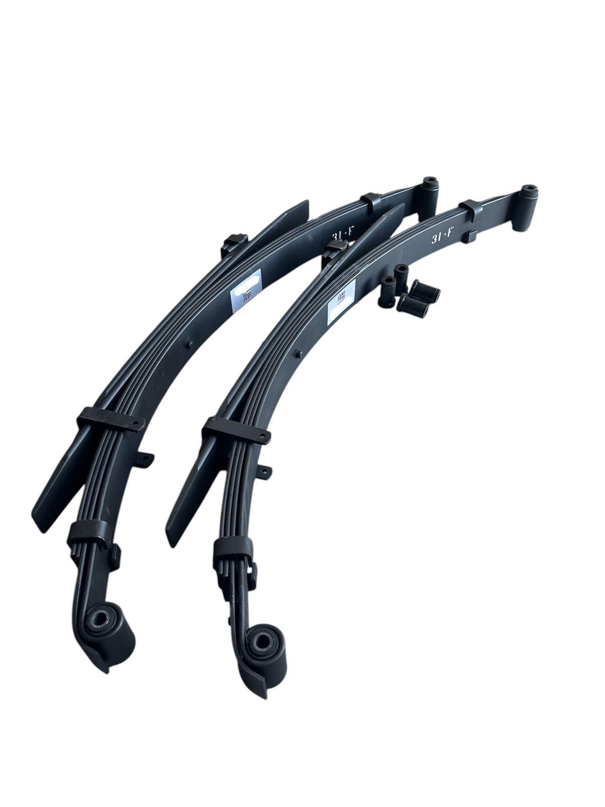 COPPIA BALESTRE POSTERIORI 6 FOGLI MITSUBISHI L200 FINO AL 2005 (completi di boccole e gommini) - Autoricambi4x4