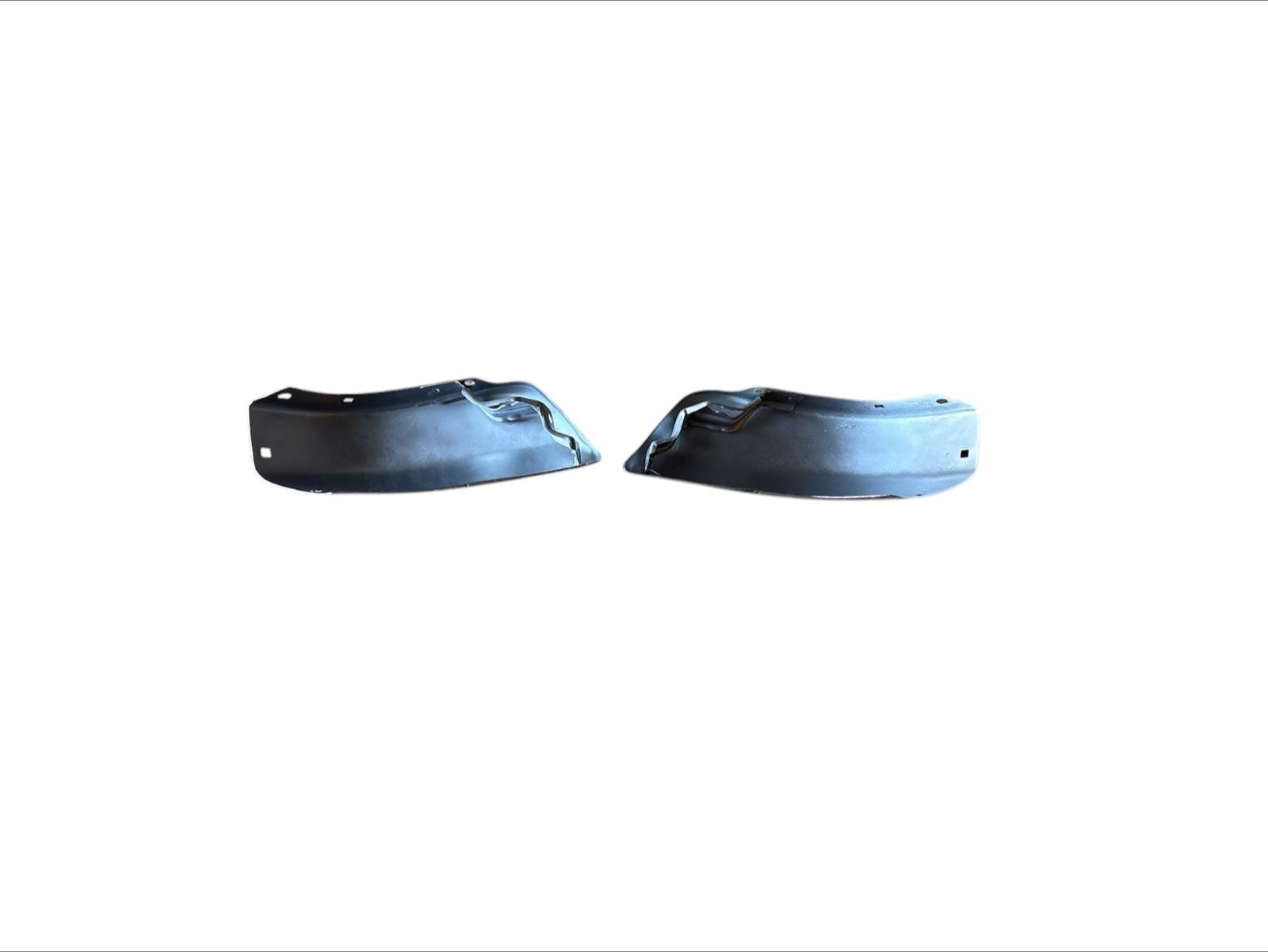 COPPIA CANTONALI PARAURTI ANTERIORE CROMATI NISSAN KING CAB D22 DAL 1998 AL 2001 - Autoricambi4x4
