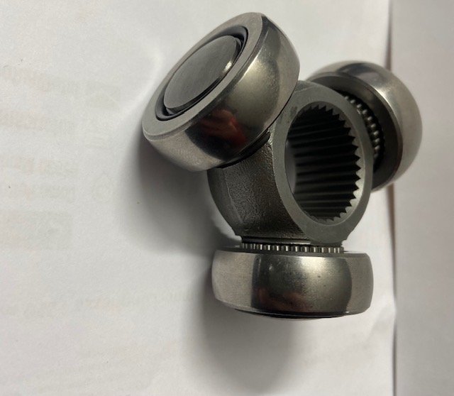 CROCIERA TRIPOIDE NISSAN TERRANO / LAND ROVER FREELANDER / FORD FOCUS 24X37,10X12,30 NUMERO DENTI 32 - Autoricambi4x4