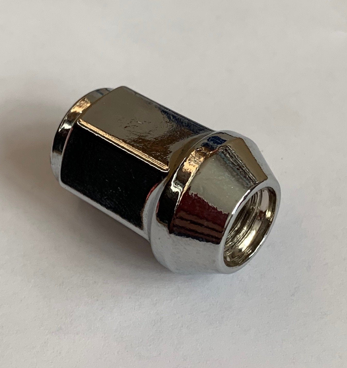 DADO RUOTA NISSAN (diametro esterno 19) - Autoricambi4x4