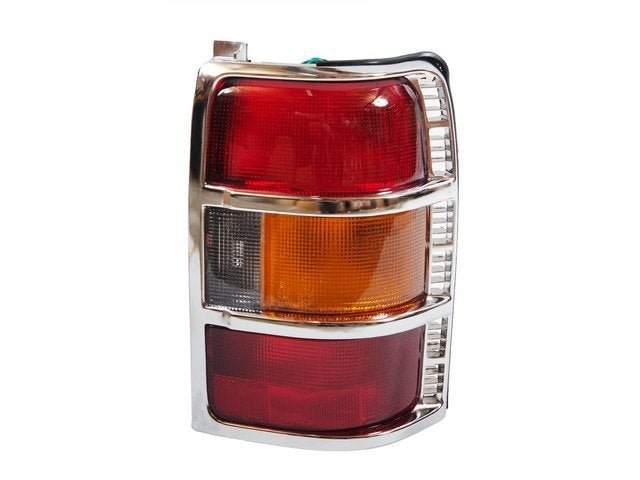 FANALE POSTERIORE SINISTRO MITSUBISHI PAJERO II 1996 - 2001 (CORNICE CROMATA) - Autoricambi4x4