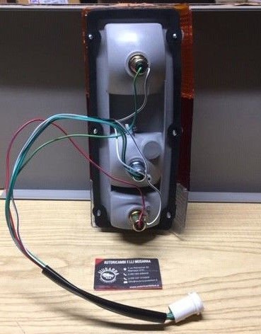 FANALE POSTERIORE SINISTRO NISSAN PATROL TR 2.8 - 3.3 - Autoricambi4x4