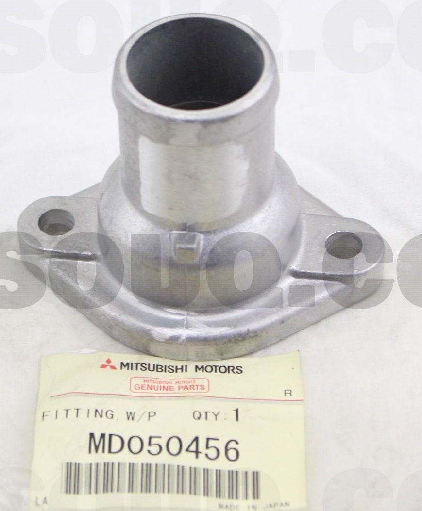 FLANGIA TERMOSTATO/ RACCORDO CON INGRESSO POMPA MITSUBISHI L200/ PAJERO (ORIGINALE) - Autoricambi4x4