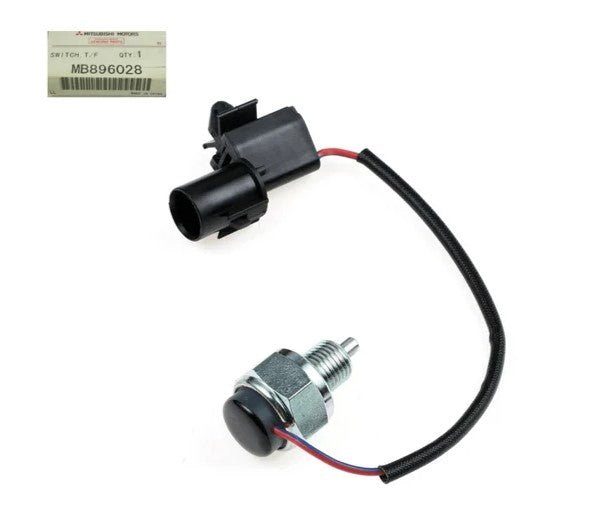 INTERRUTTORE 4WD MITSUBISHI PAJERO/ L200 (ORIGINALE) - Autoricambi4x4
