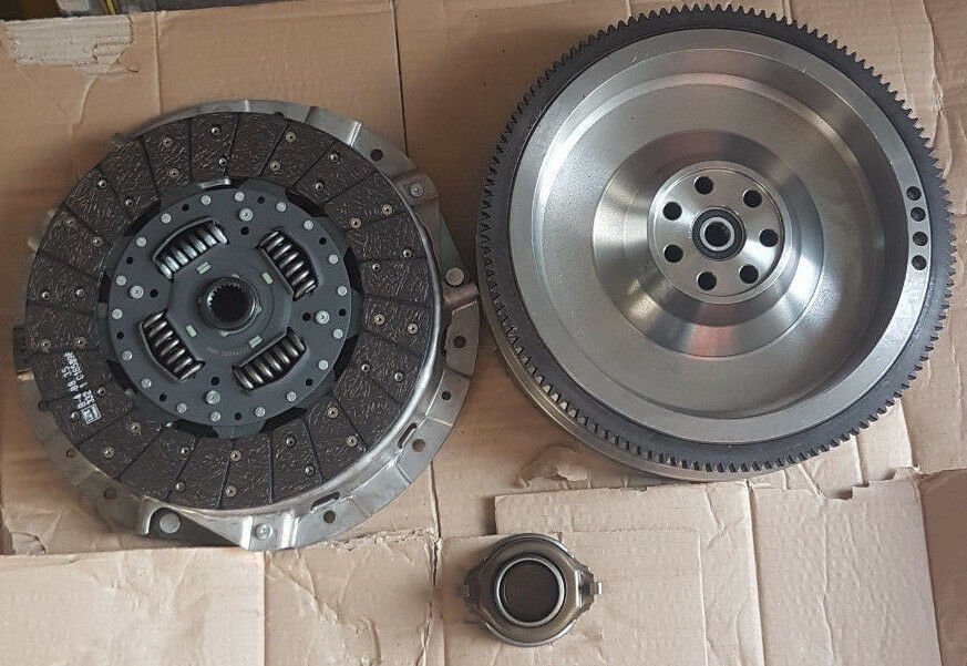 KIT FRIZIONE + VOLANO MONOMASSA MITSUBISHI PAJERO 3.200 (KIT 4 PEZZI) - Autoricambi4x4