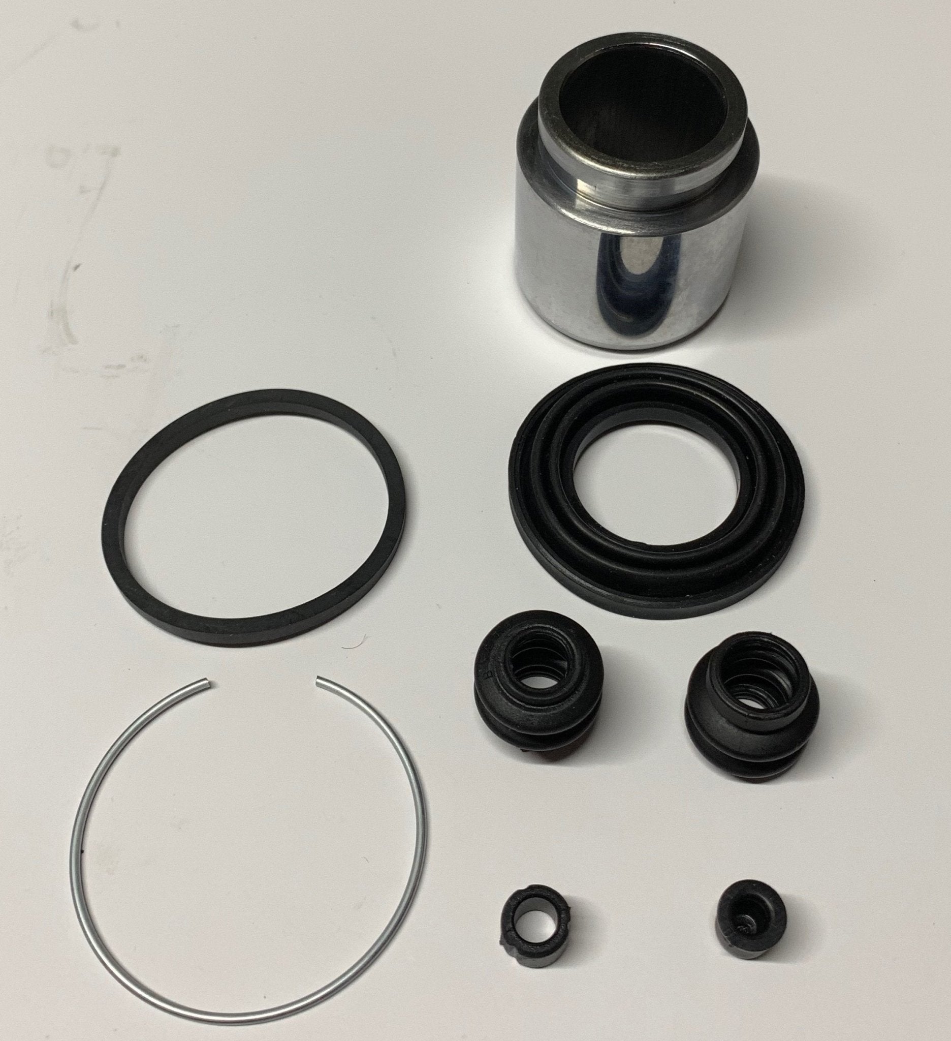 KIT REVISIONE PINZA FRENO POSTERIORE MITSUBISHI PAJERO 2° SERIE 2.5/ 3.2 (Pistone: 45mm) - Autoricambi4x4