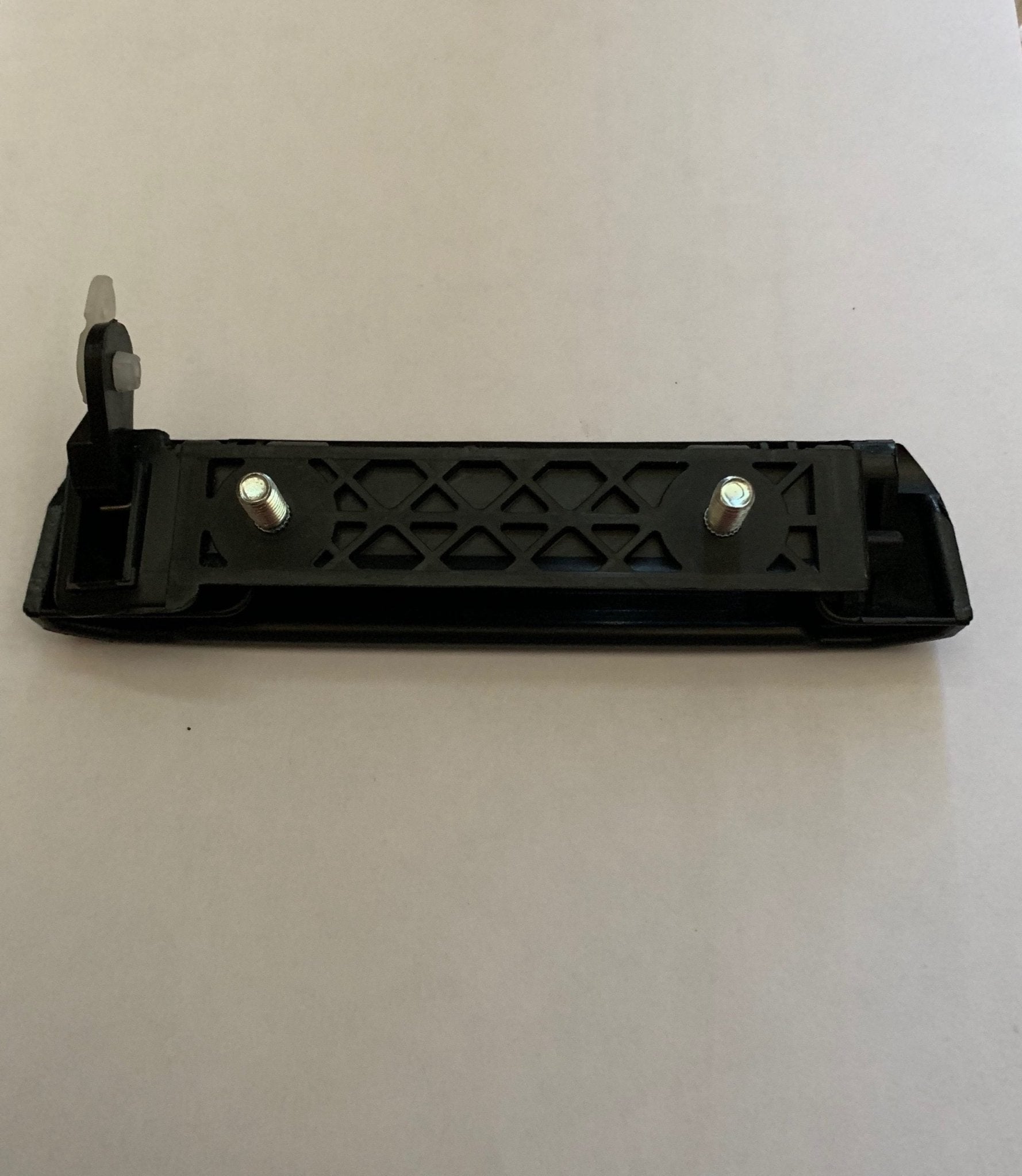 MANIGLIA ESTERNA SINISTRA NISSAN KING CAB D21 DAL 1986 AL 1992 - Autoricambi4x4