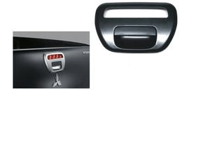 MANIGLIA PORTELLONE POSTERIORE MITSUBISHI L200 DAL 2005 AL 2015 (NERA) - Autoricambi4x4