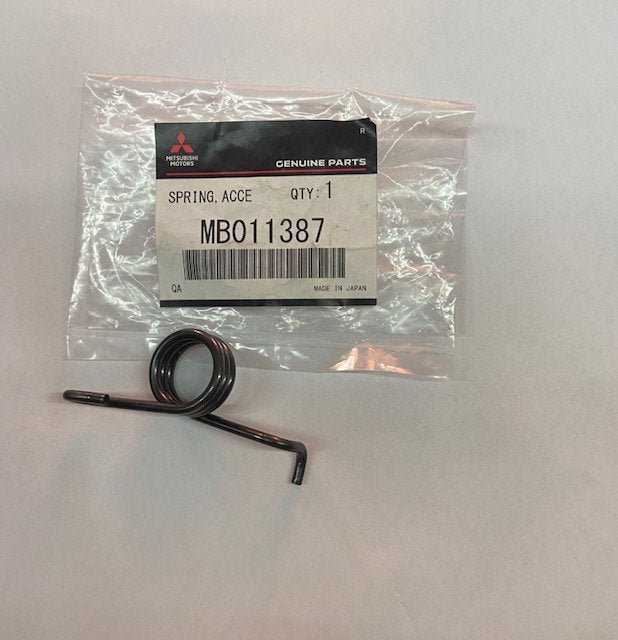 MOLLA PEDALE ACCELLERATORE MITSUBISHI (ORIGINALE) - Autoricambi4x4