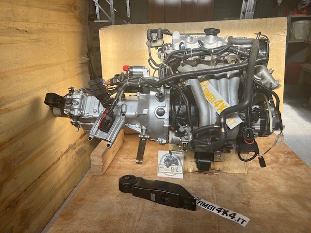 MOTORE COMPLETO CON CAMBIO PIAGGIO PORTER (F10A) (MODELLO INIEZIONE) - Autoricambi4x4