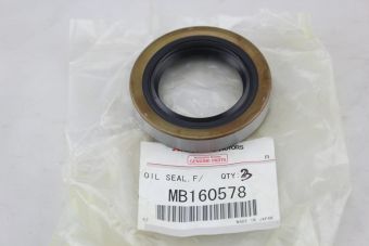 PARAOLIO ANTERIORE PIGNONE CONICO MITSUBISHI PAJERO 1° E 2° SERIE/ L200 (ORIGINALE) - Autoricambi4x4