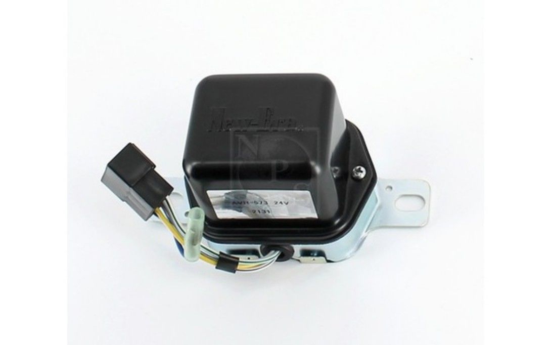 REGOLATORE ALTERNATORE TOYOTA LAND CRUISER BJ42 3.0 D/ HJ45 3.6 D (24V) - Autoricambi4x4