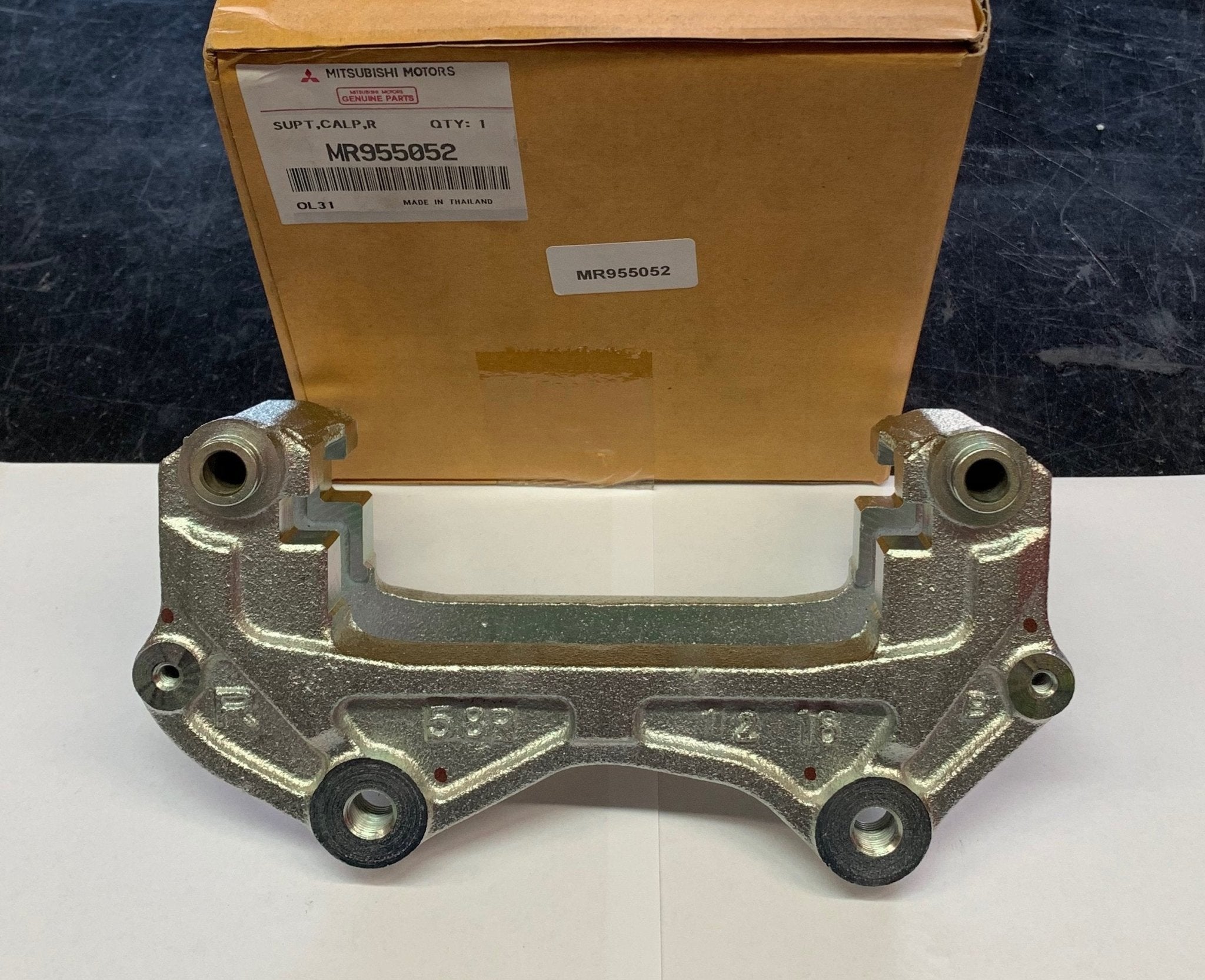 Supporto Pinza Freno Posteriore Destro Mitsubishi L200 (Originale) - Autoricambi4x4 - vista 5