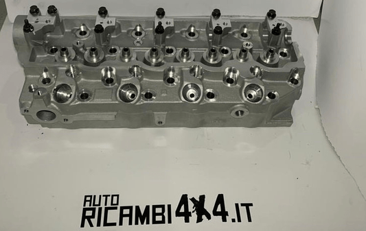 TESTATA MOTORE NUDA VALVOLE INCASSATE MITSUBISHI PAJERO /L200/ HYUNDAI GALLOPER 2.5 TD 4D56 - Autoricambi4x4