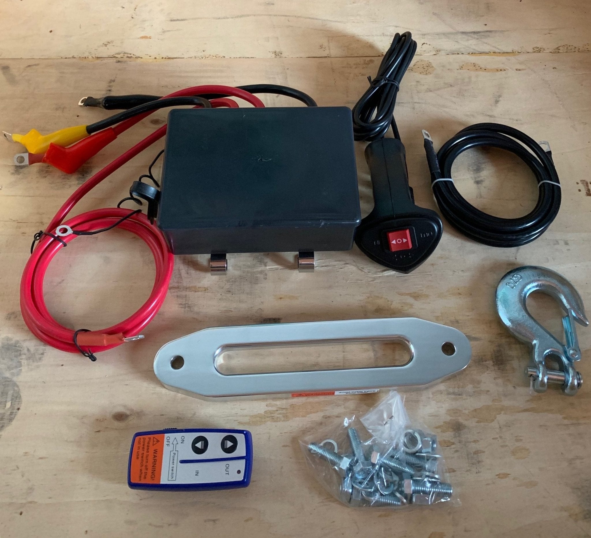 Verricello elettrico cavo sintetico 13000 LBS - montaggio sul veicolo - Autoricambi4x4
