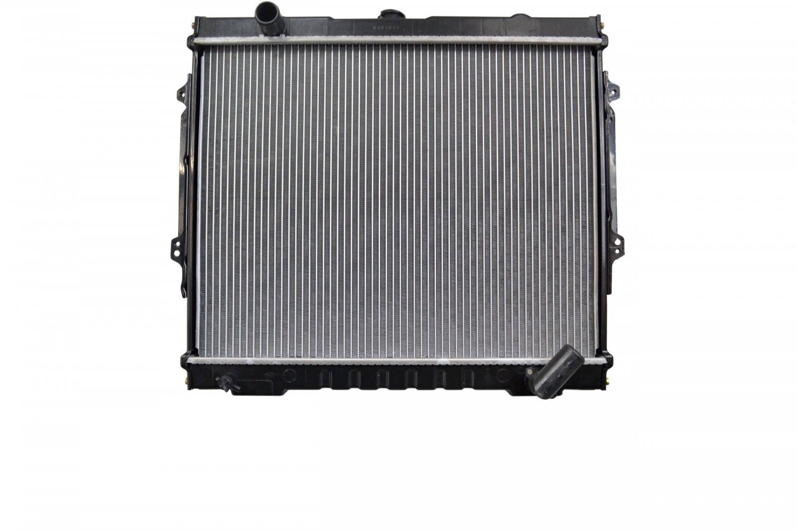 RADIATORE RAFFREDDAMENTO MOTORE MITSUBISHI PAJERO DAL 1996 AL 2001