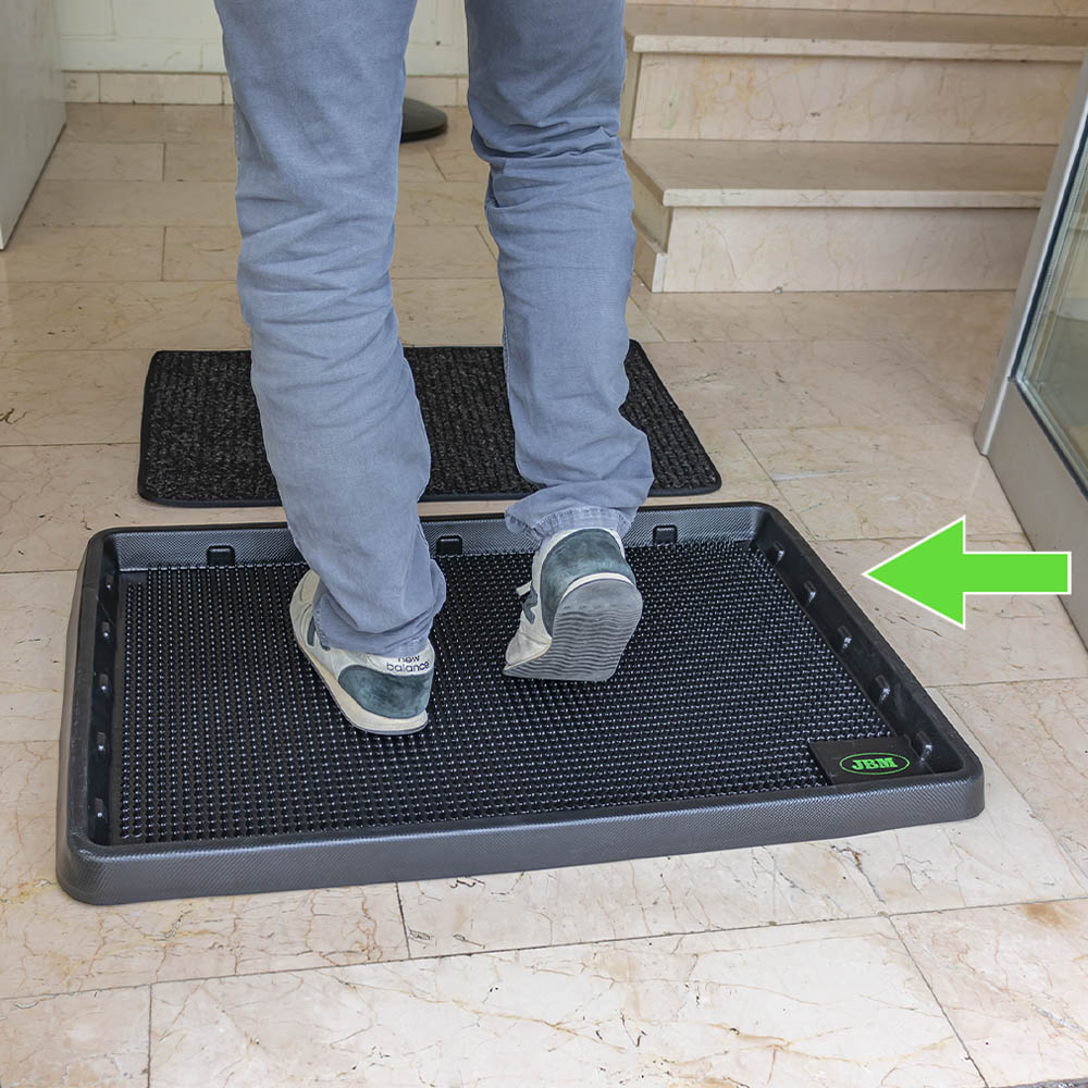 TAPPETO CON CONTENITORE PER LIQUIDO DISINFETTANTE