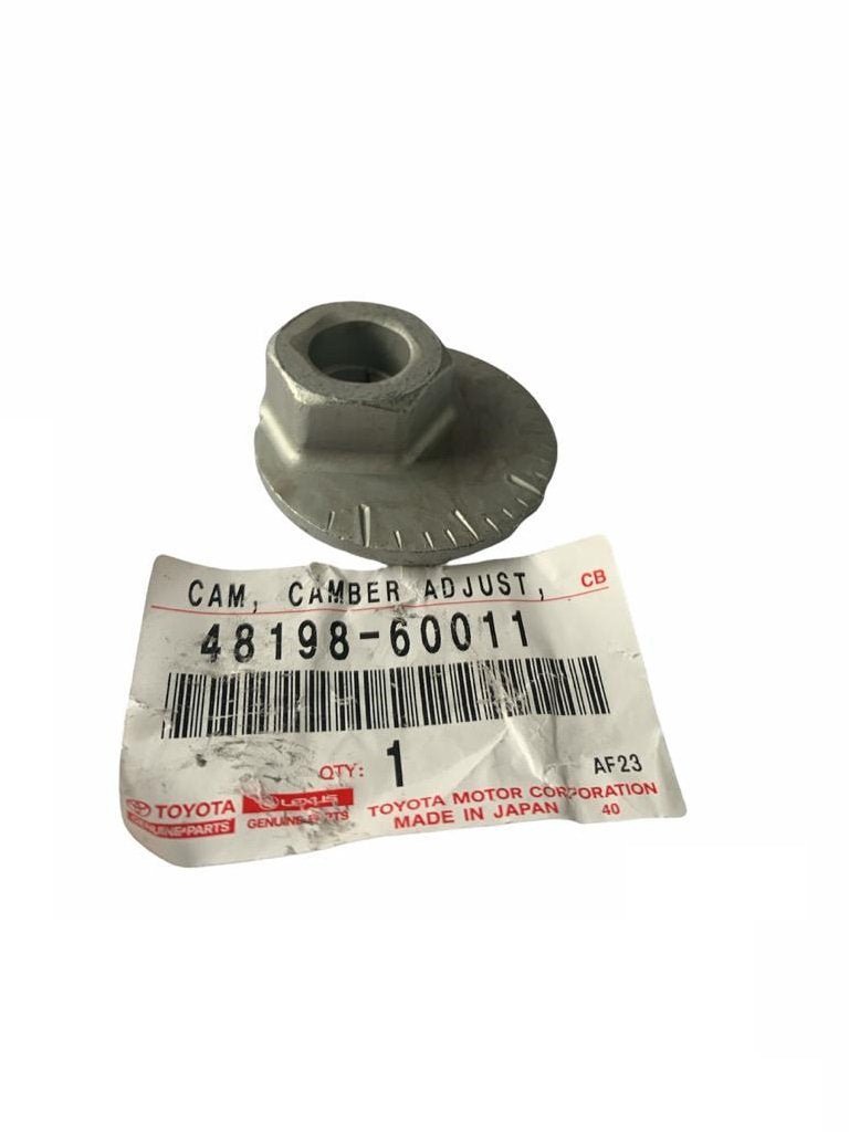 DADO ECCENTRICO PER REGOLAZIONE CAMPANATURA TOYOTA HILUX/ LAND CRUISER KDJ120 - GRJ120 (ORIGINALE) - Autoricambi4x4