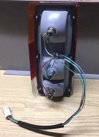 FANALE POSTERIORE DESTRO NISSAN PATROL TR 2.8 - 3.3 - Autoricambi4x4