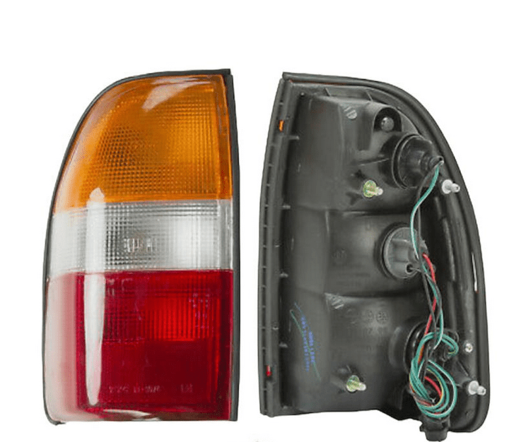 FANALE POSTERIORE SINISTRO MITSUBISHI L200 dal 09/1996 al 12/2007 - Autoricambi4x4