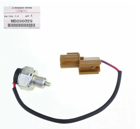 INTERRUTTORE 4WD MITSUBISHI PAJERO/ L200 (ORIGINALE) - Autoricambi4x4