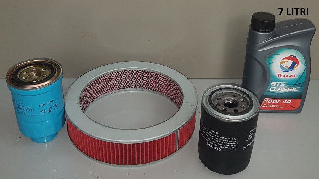 KIT TAGLIANDO 3 FILTRI+LITRI 7 TOTAL 10W40 NISSAN PICK UP/KING CAB (D21) 2.5/ 2.7 DAL 1985 AL 1998 - Autoricambi4x4