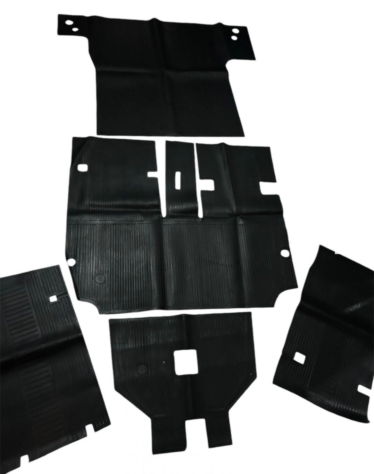 KIT TAPPETI FONDO GOMMA SUZUKI SJ410/ SJ413/ SAMURAI/ SANTANA (PASSO LUNGO) - Autoricambi4x4