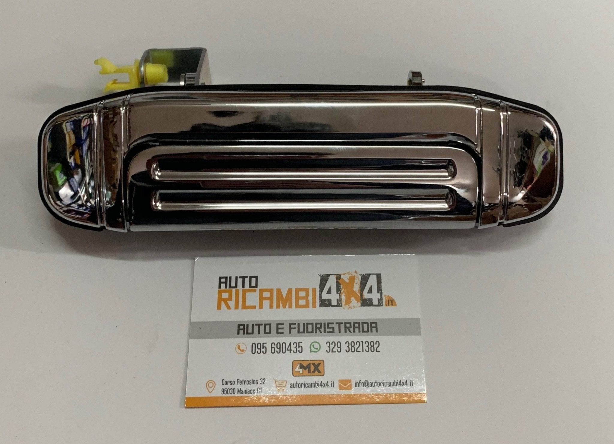 MANIGLIA ESTERNA CROMATA POSTERIORE DESTRA MITSUBISHI PAJERO 2°SERIE 4 PORTE (con linguetta più lunga) - Autoricambi4x4