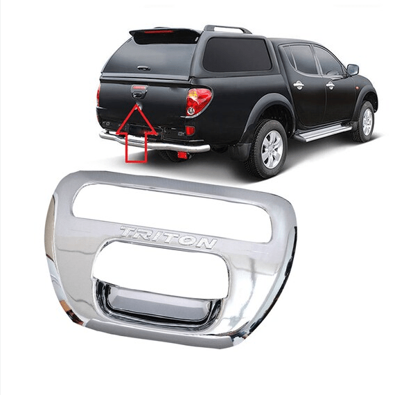 MANIGLIA PORTELLONE POSTERIORE MITSUBISHI L200 DAL 2005 AL 2015 (CROMATA) - Autoricambi4x4
