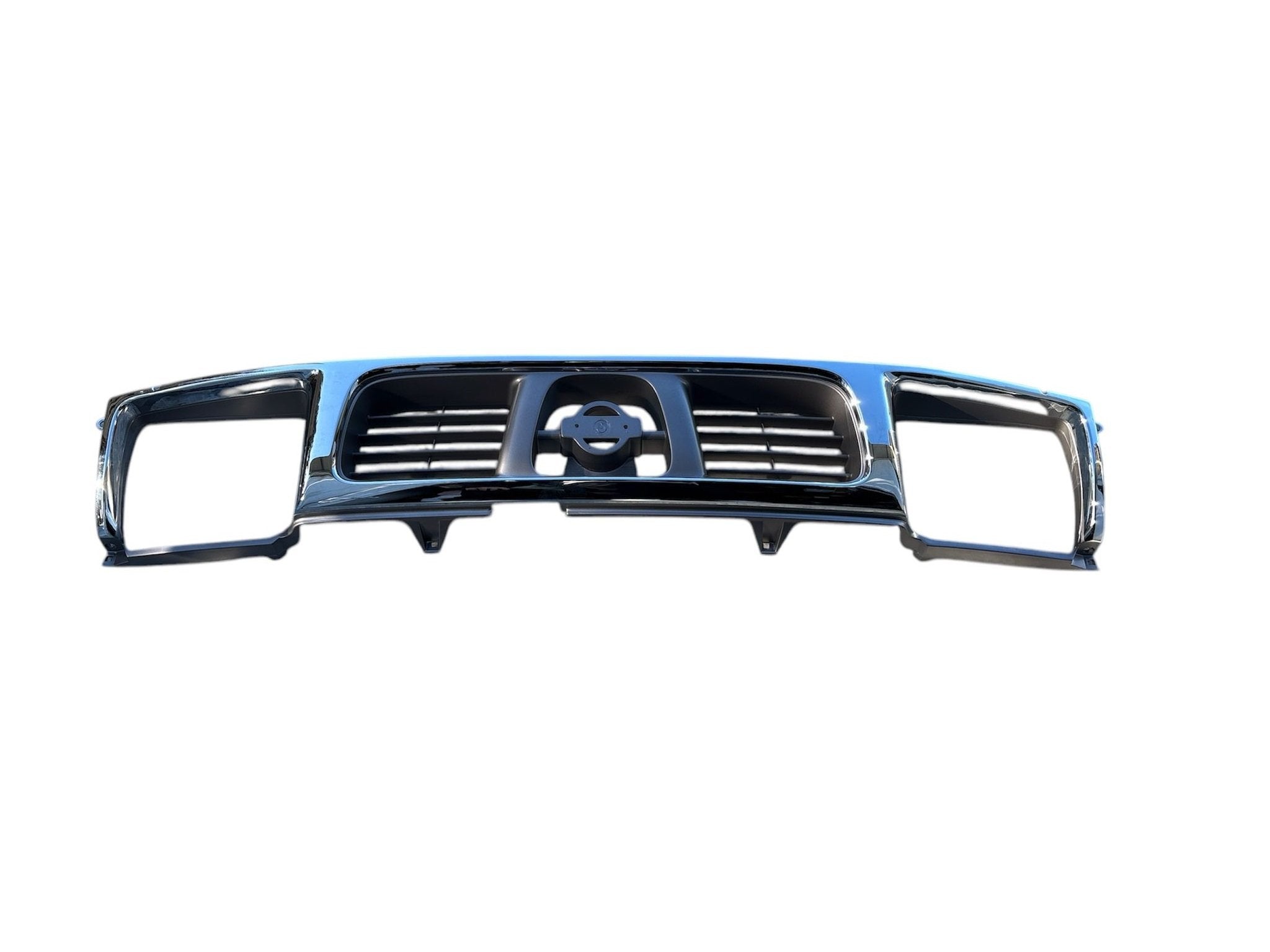 MASCHERINA/ GRIGLIA ANTERIORE CROMATA NISSAN KING CAB D22 DAL 1998 AL 2001 - Autoricambi4x4