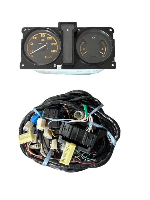 TACHIMETRO COMPLETO/ QUADRO STRUMENTI CON CABLAGGIO SUZUKI SJ410/ SJ413/ SAMURAI/ SANTANA (ORIGINALE) - Autoricambi4x4
