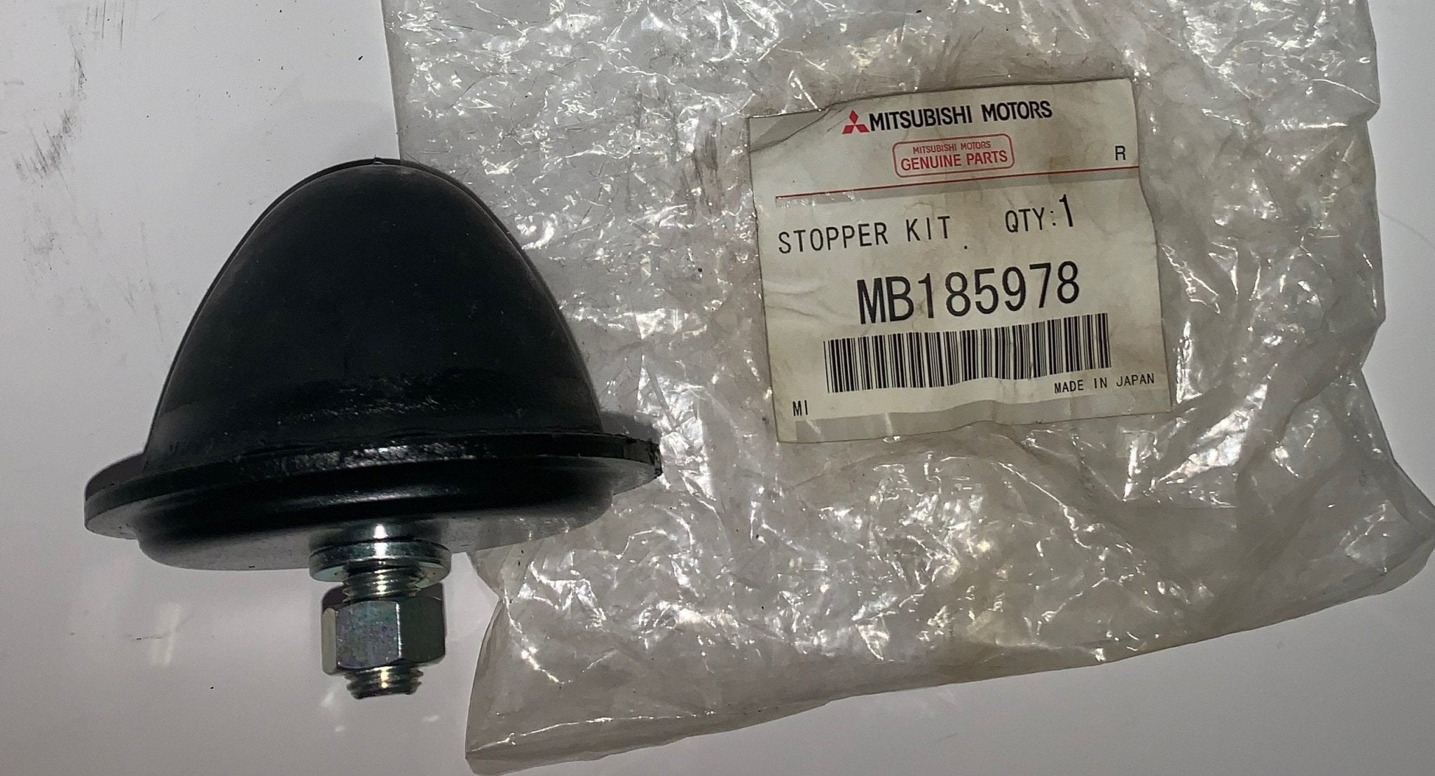 TAMPONE PARACOLPO AMMORTIZZATORE ANTERIORE MITSUBISHI ORIGINALE - Autoricambi4x4