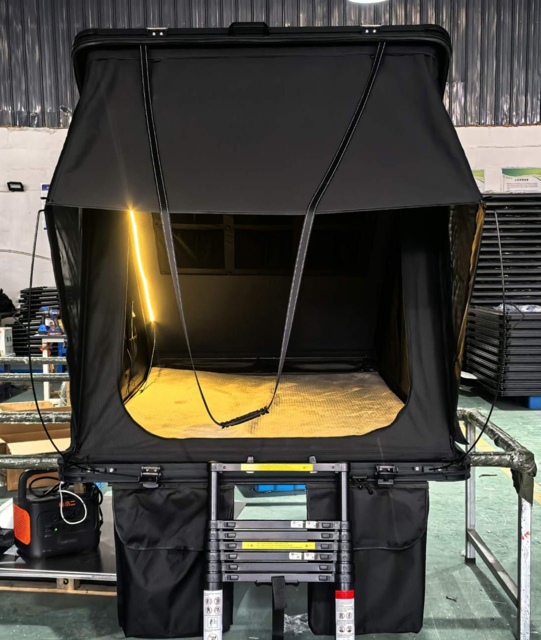 TENDA DA TETTO UPRACKS - MODELLO TRIANGOLARE - Autoricambi4x4