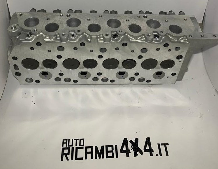 TESTATA MOTORE COMPLETA VALVOLE INCASSATE MITSUBISHI PAJERO/L200/ HYUNDAI GALLOPER - Autoricambi4x4