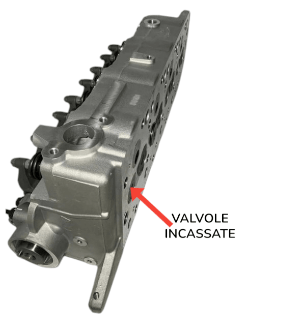 TESTATA MOTORE COMPLETA VALVOLE INCASSATE MITSUBISHI PAJERO/L200/ HYUNDAI GALLOPER - Autoricambi4x4