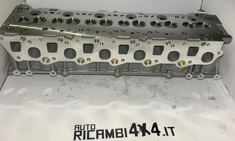 TESTATA MOTORE NUDA NISSAN PATROL GR Y61 2.8 TD (CON DEPRESSORE OLIO SUL COPERCHIO PUNTERIE) - Autoricambi4x4