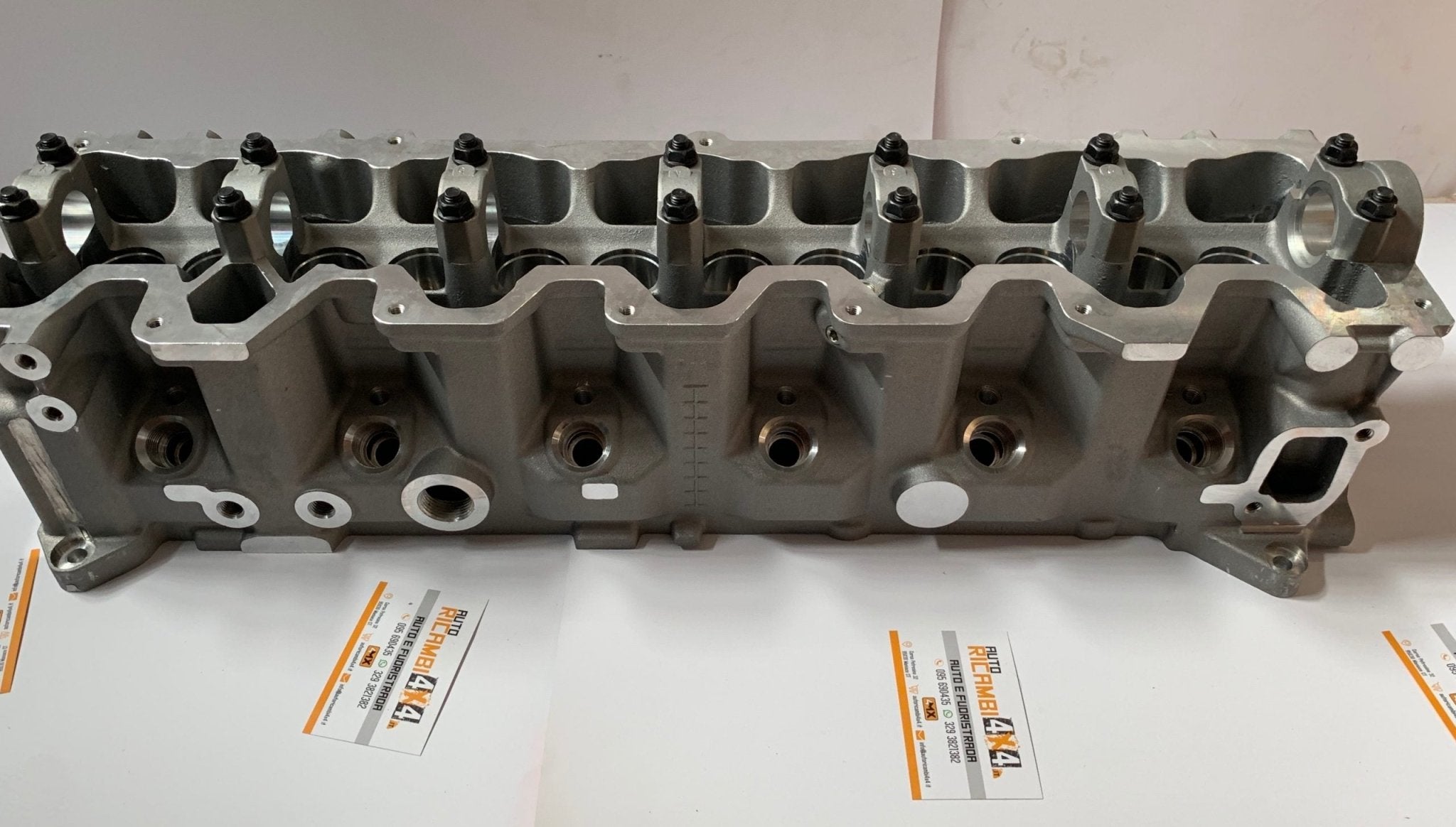 TESTATA NUDA NISSAN PATROL GR Y61 2.8 TD PER VEICOLI CON DEPRESSORE OLIO SUL COPERCHIO PUNTERIE - Autoricambi4x4
