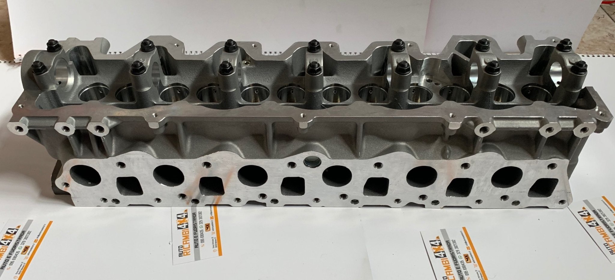 TESTATA NUDA NISSAN PATROL GR Y61 2.8 TD PER VEICOLI CON DEPRESSORE OLIO SUL COPERCHIO PUNTERIE - Autoricambi4x4